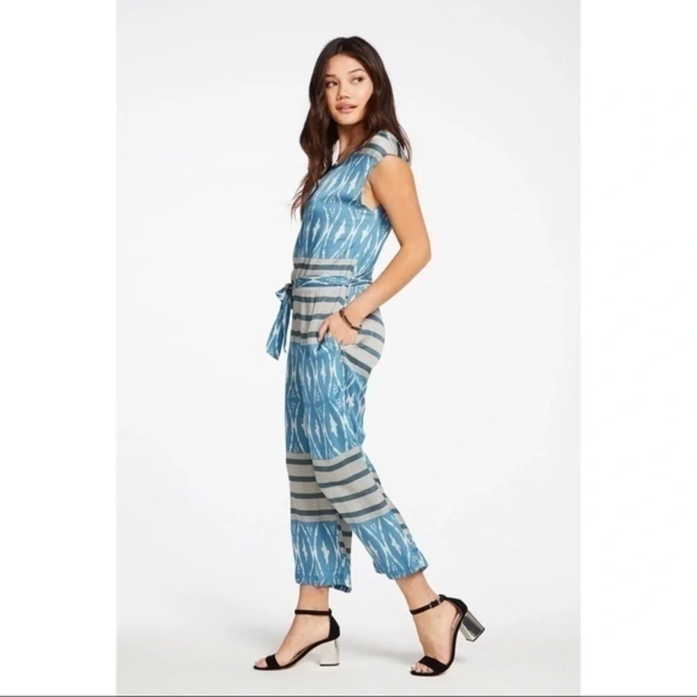 Chaser silky ikat cropped Jumpsuit romper medium - Picture 2 of 8
